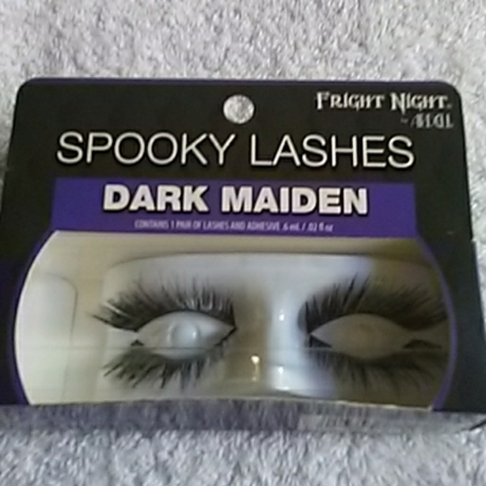 Halloween eyelash kit